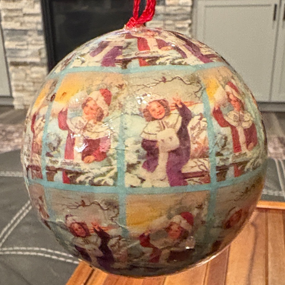 Old World Victorian Girl Paper Mache Decoupage Christmas Ornament Balls